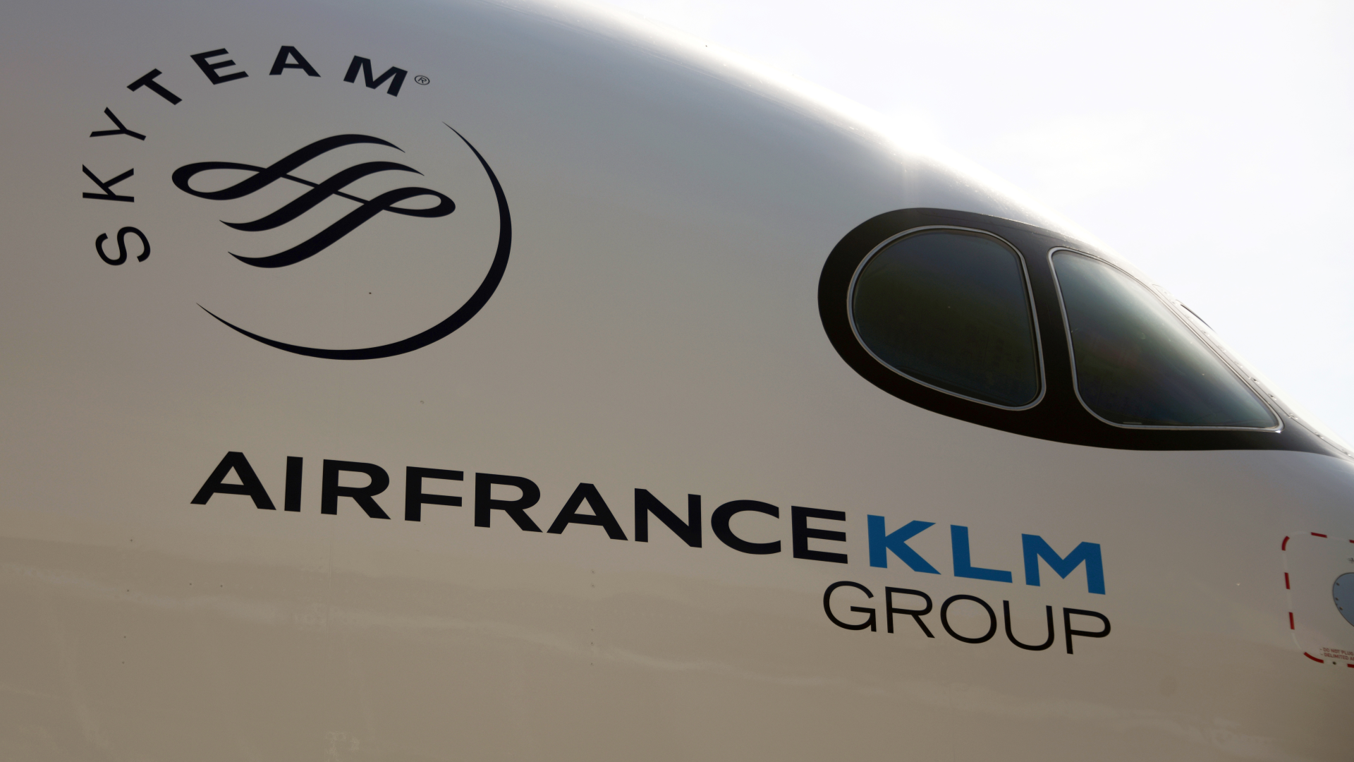 Air France-KLM reports $2bn losses and plans 8,000 job cuts - CGTN