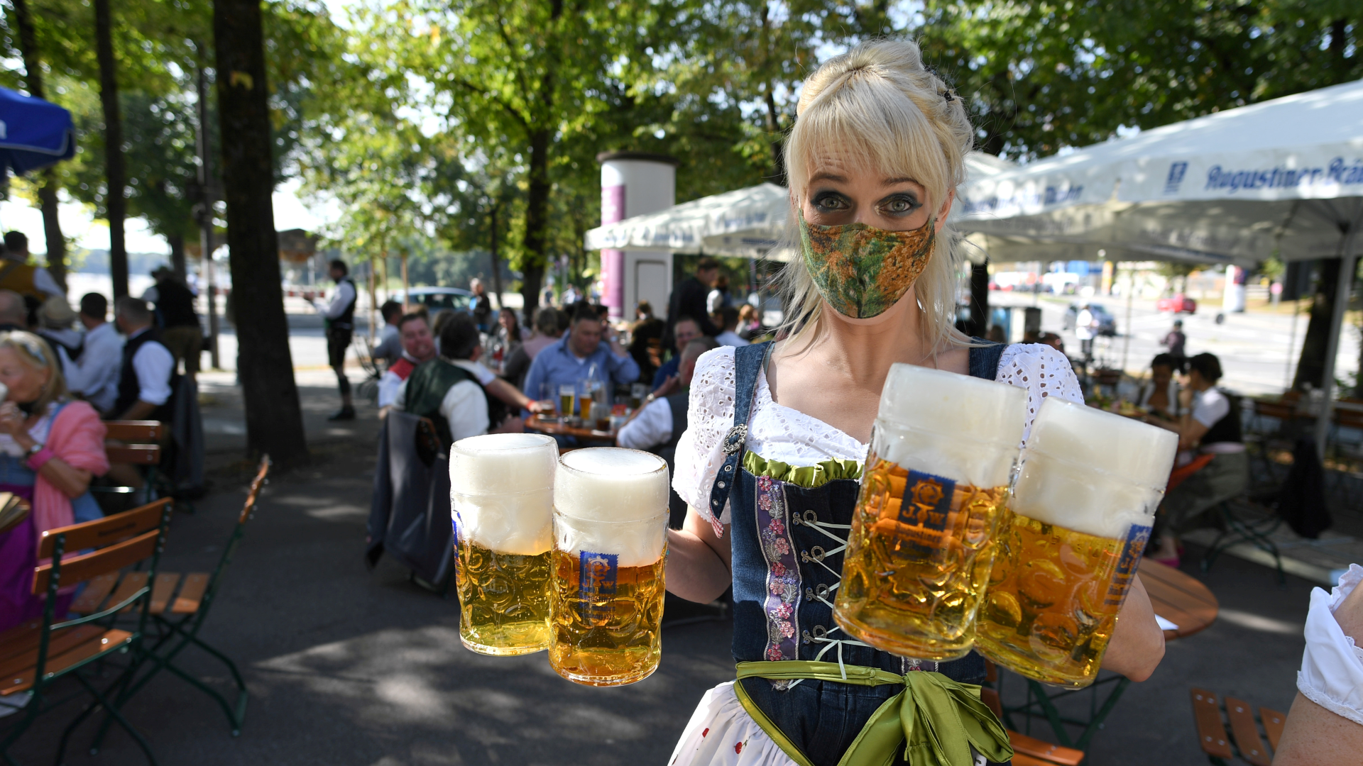 Октоберфест сколько пивоварен. Октоберфест 2021 в Германии. Мюнхен фестиваль Октоберфест.