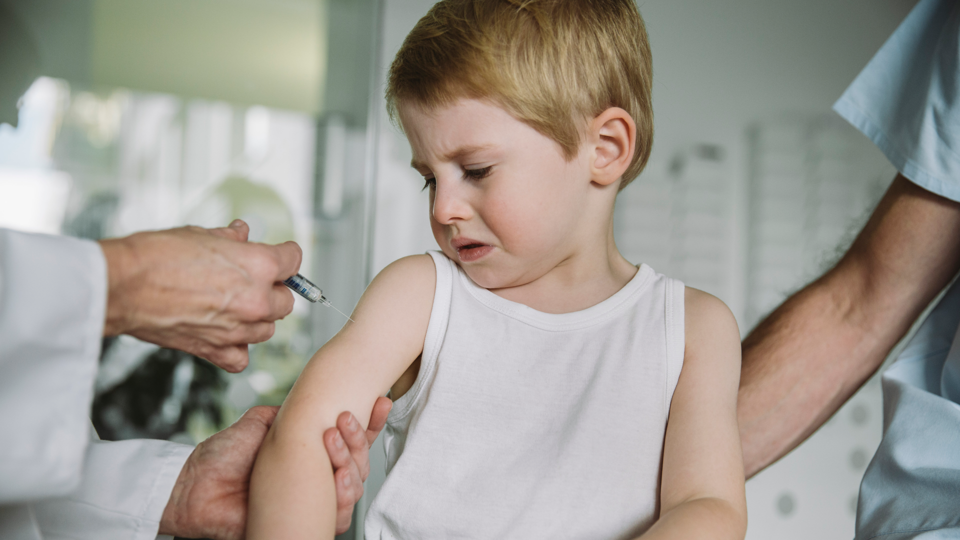 Приви. Вакцинация среди детей. Фото вакцинации детей от 6 лет. Mandatory children vaccination. Воспалилась Старая детская прививка.