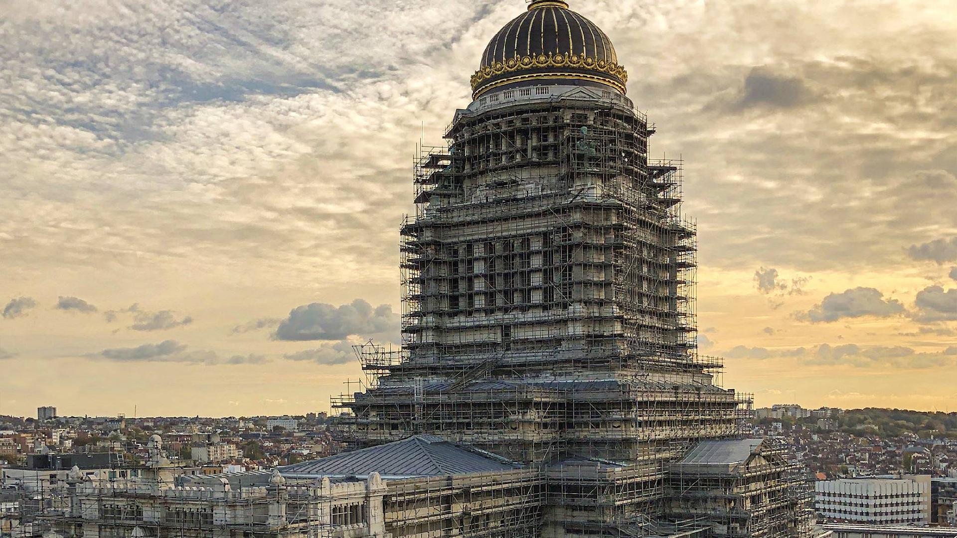 Brussels' Palais de Justice to be freed... of decadesold scaffolding