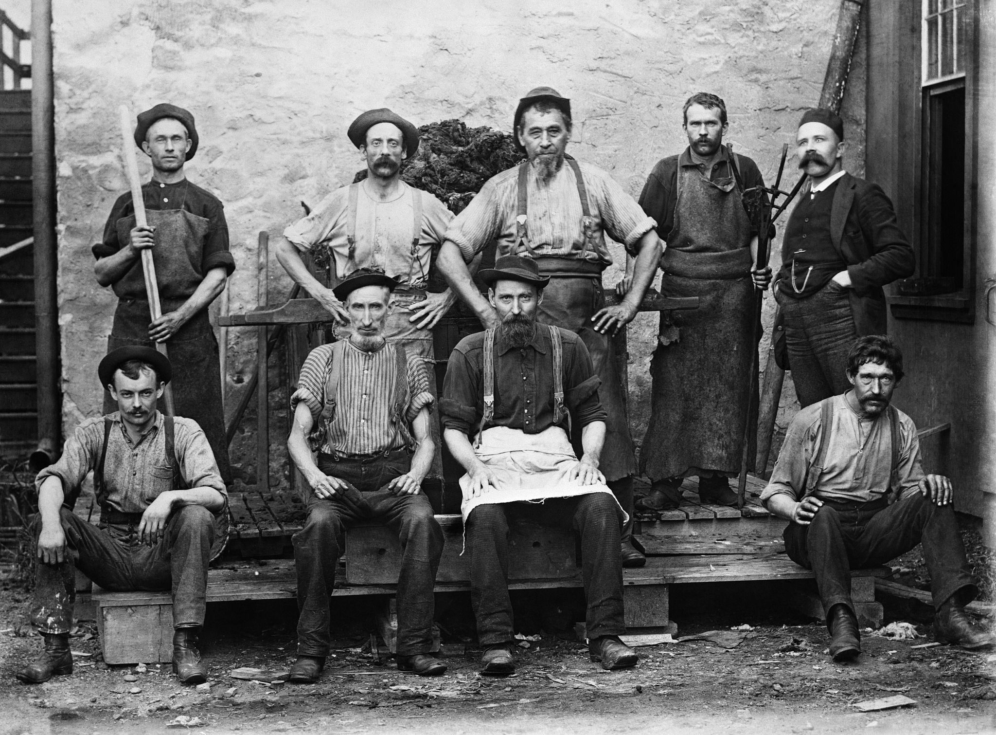 Как жил рабочий класс. Американские рабочие 19 век. Одежда рабочих 19 века. Одежда рабочего класса в 19 в. Рабочая одежда 19 век.