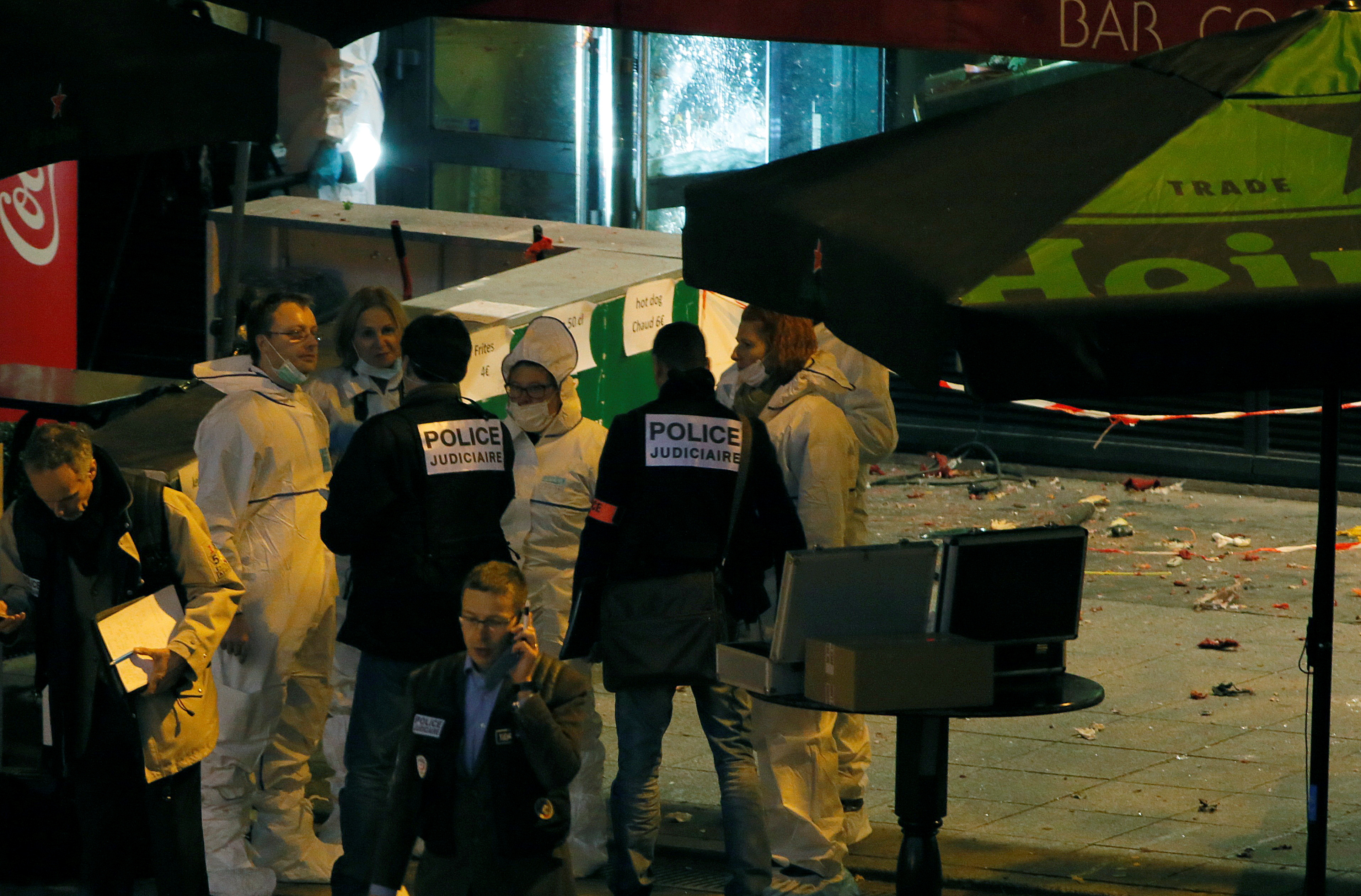 27 ноября 2015. Террористическая атака на стадион. Теракт в Париже 13 ноября фото.