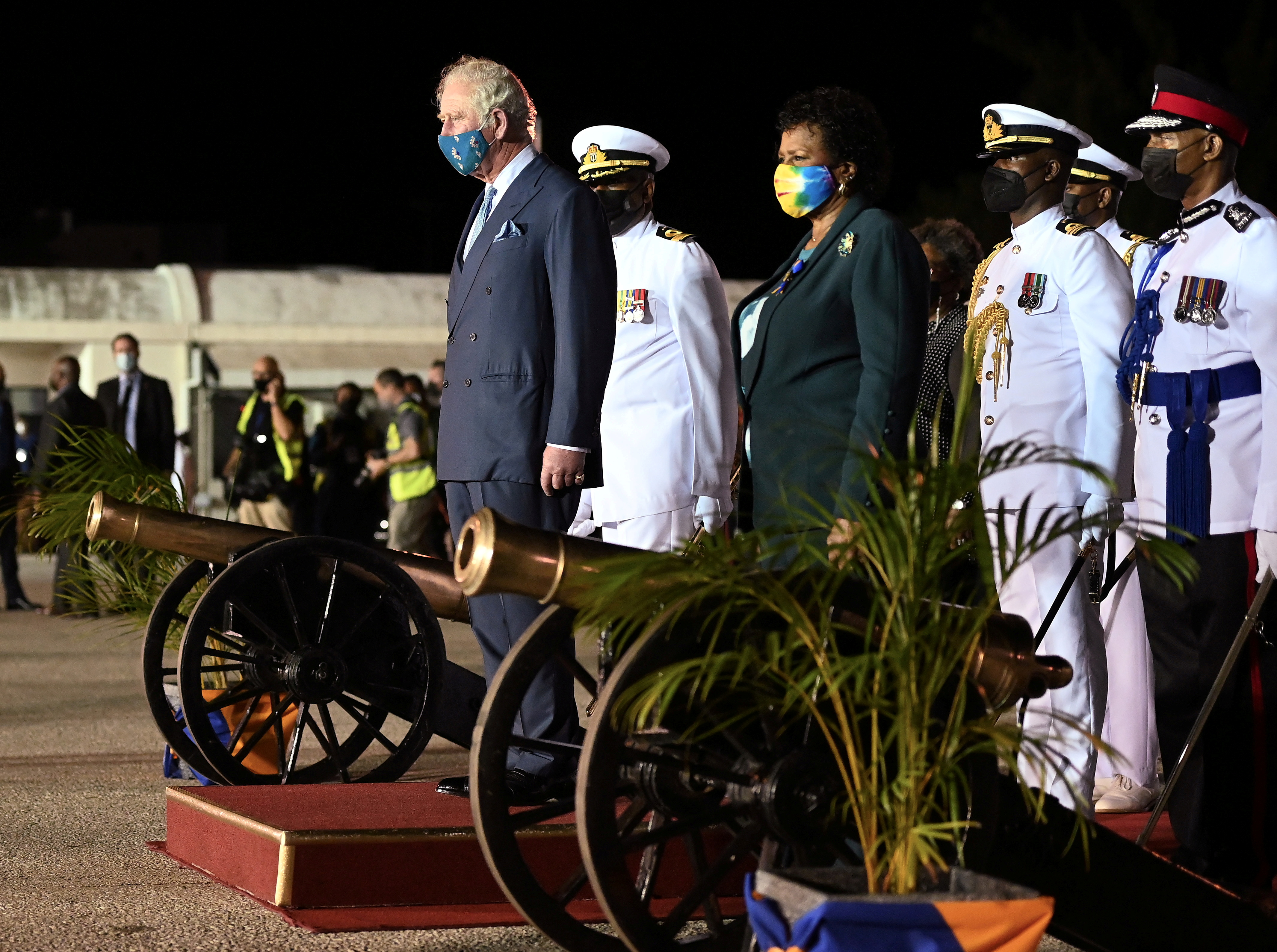 Barbados becomes republic tonight as Queen replaced as head of state - CGTN