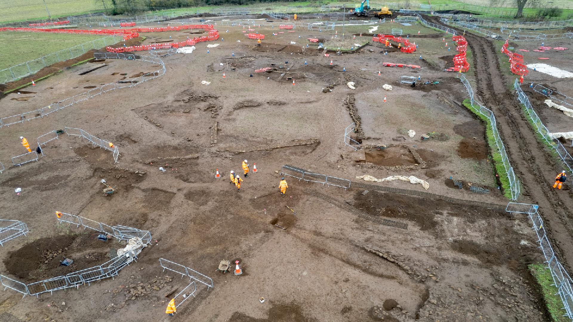 Archeologists On HS2 Rail Project Unearth A Rare Roman Settlement - CGTN