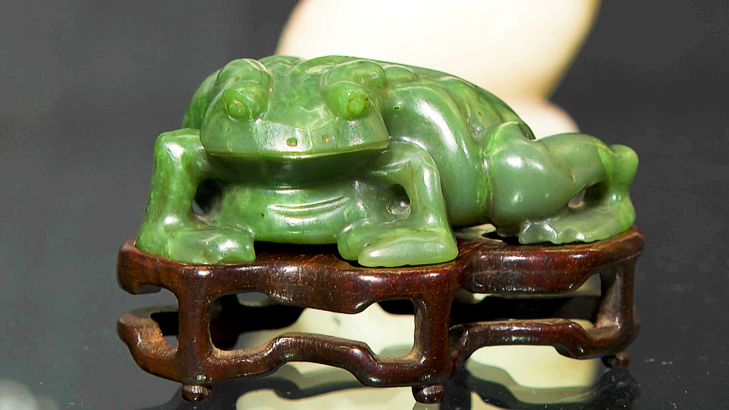What A Chinese Jade Collectable Tells Us About Sigmund Freud S Psyche Cgtn
