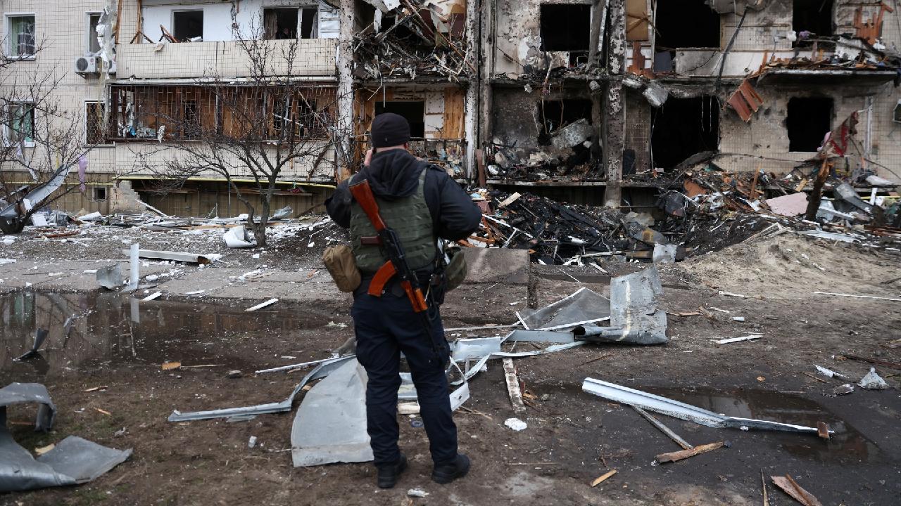 Ukraine update: Kyiv bombarded as authorities issue three-day curfew - CGTN