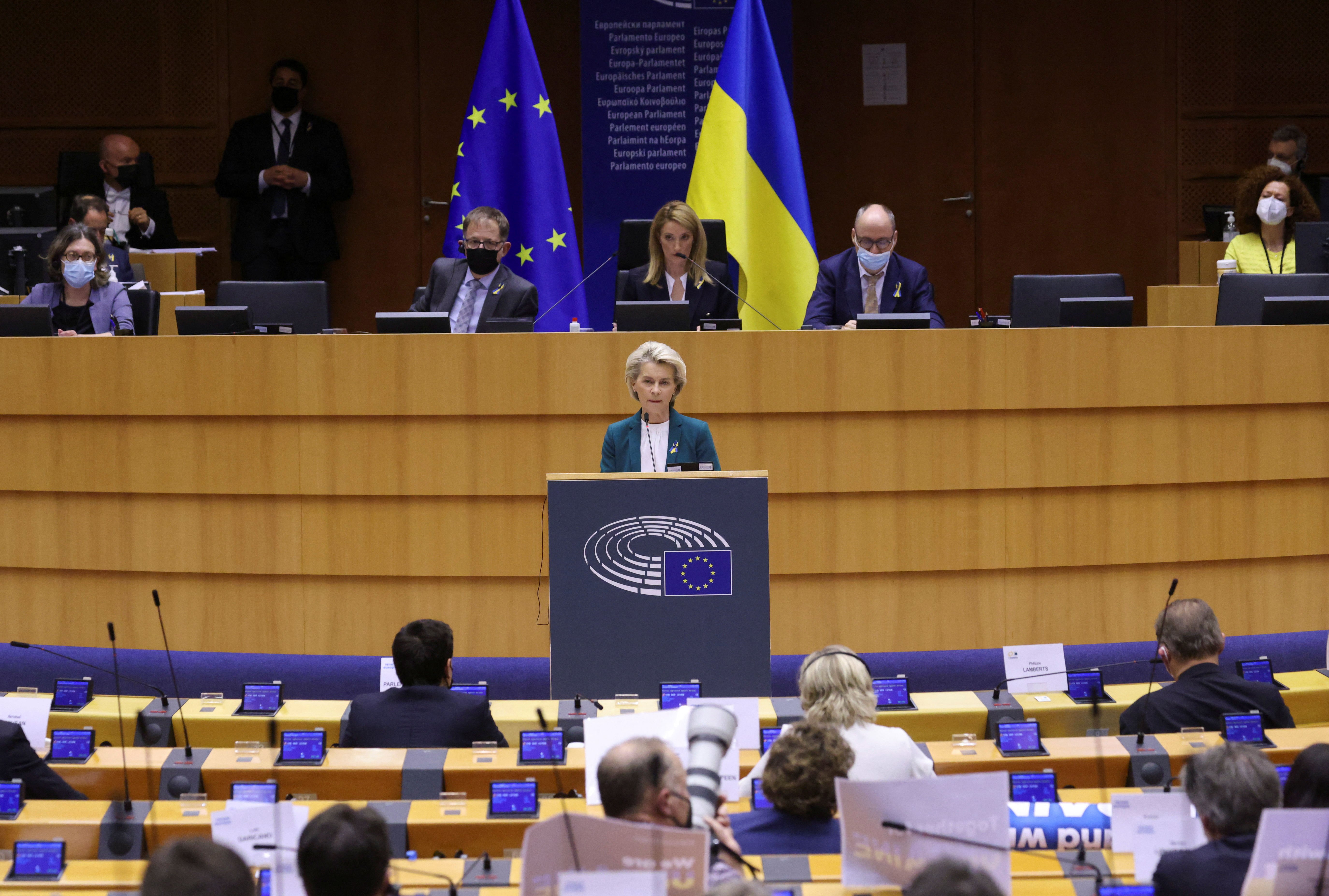 Евросоюз последние. Европарламент Украина. Политики Европы. Украинское правительство. Парламенте от Украины.