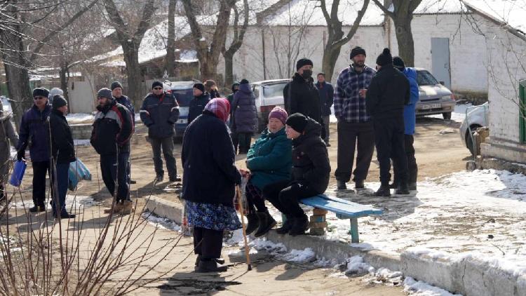 Life behind Russian lines: Entering the newly captured towns of Donbas ...