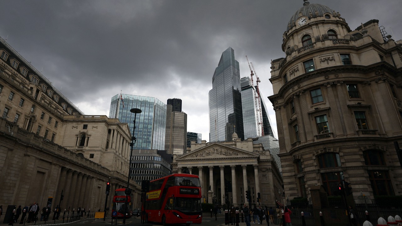 The weakened pound rallied more than one percent against the dollar, helped by the Bank of England's announcement to bring calm to markets. /Hannah McKay/Reuters