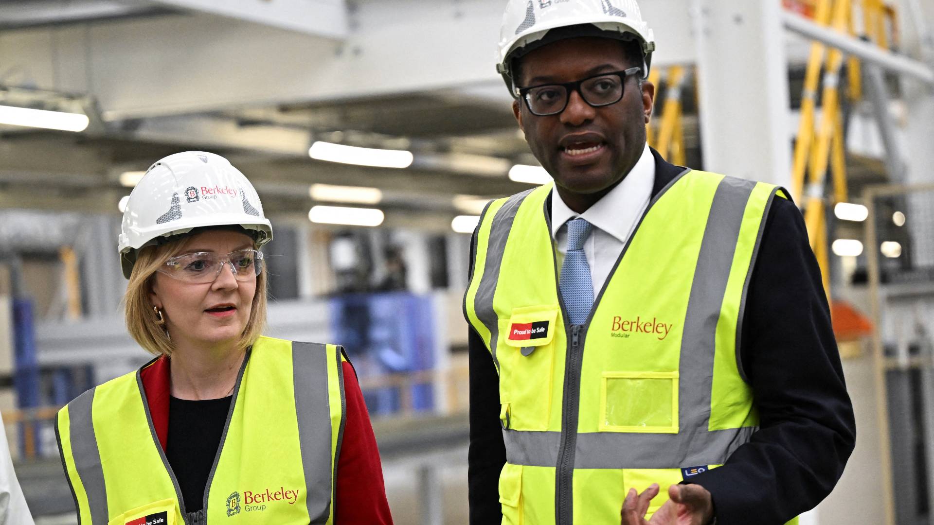 PM Liz Truss and Kwasi Kwarteng have come under fire over their fiscal policies. /Dylan Martinez/Pool/AFP