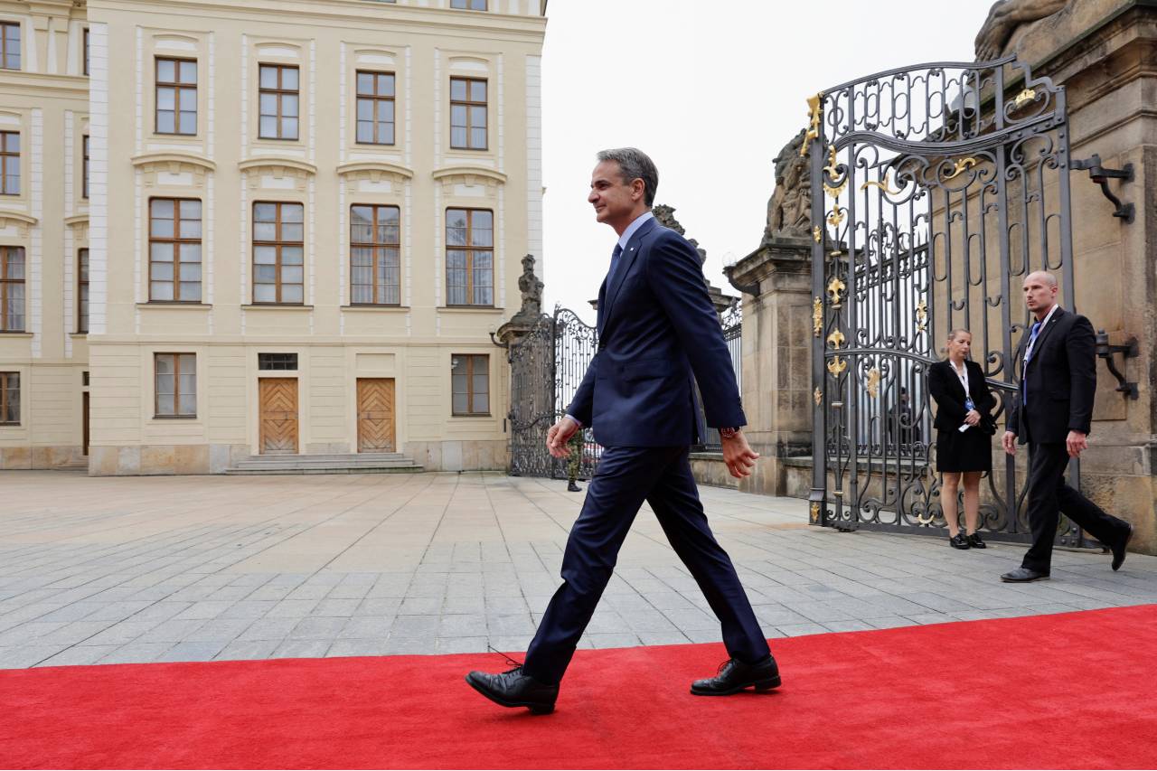 Greek Prime Minister Kyriakos Mitsotakis has assured Turkish citizens Greece is not the enemy./Leonhard Foeger/Reuters