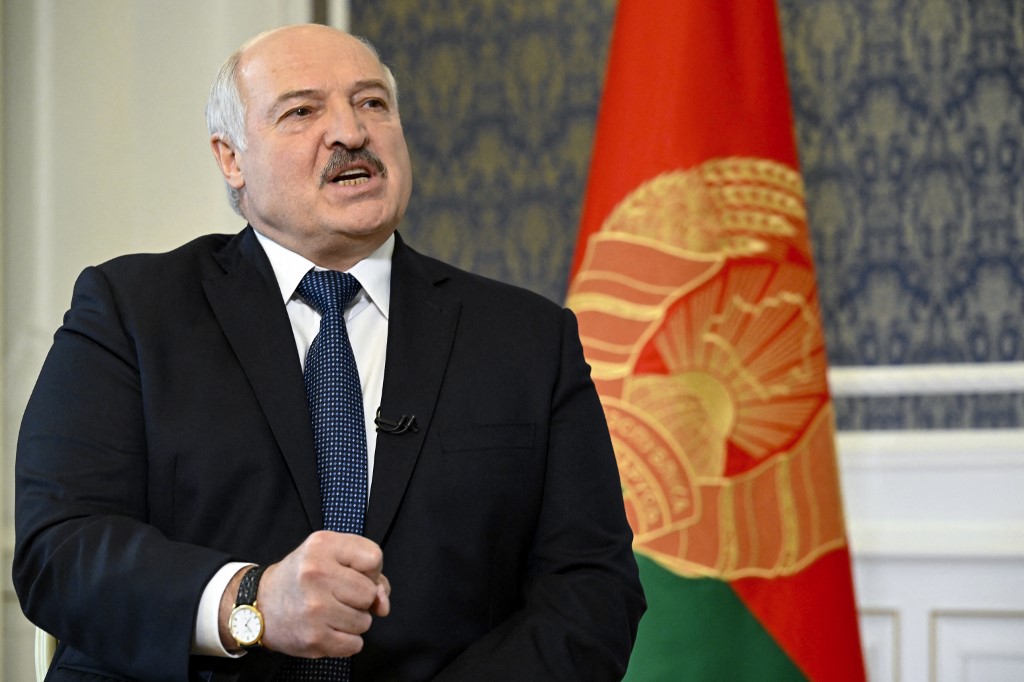 France has warned Belarusian President Aleksandr Lukashenko against further involvement in Ukraine. /Alexander Nemenov/AFP