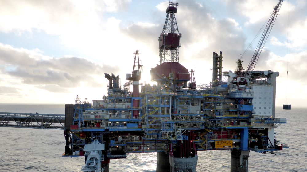 An off-shore oil and gas platform near Stavanger. /Nerijus Adomaitis/Reuters 