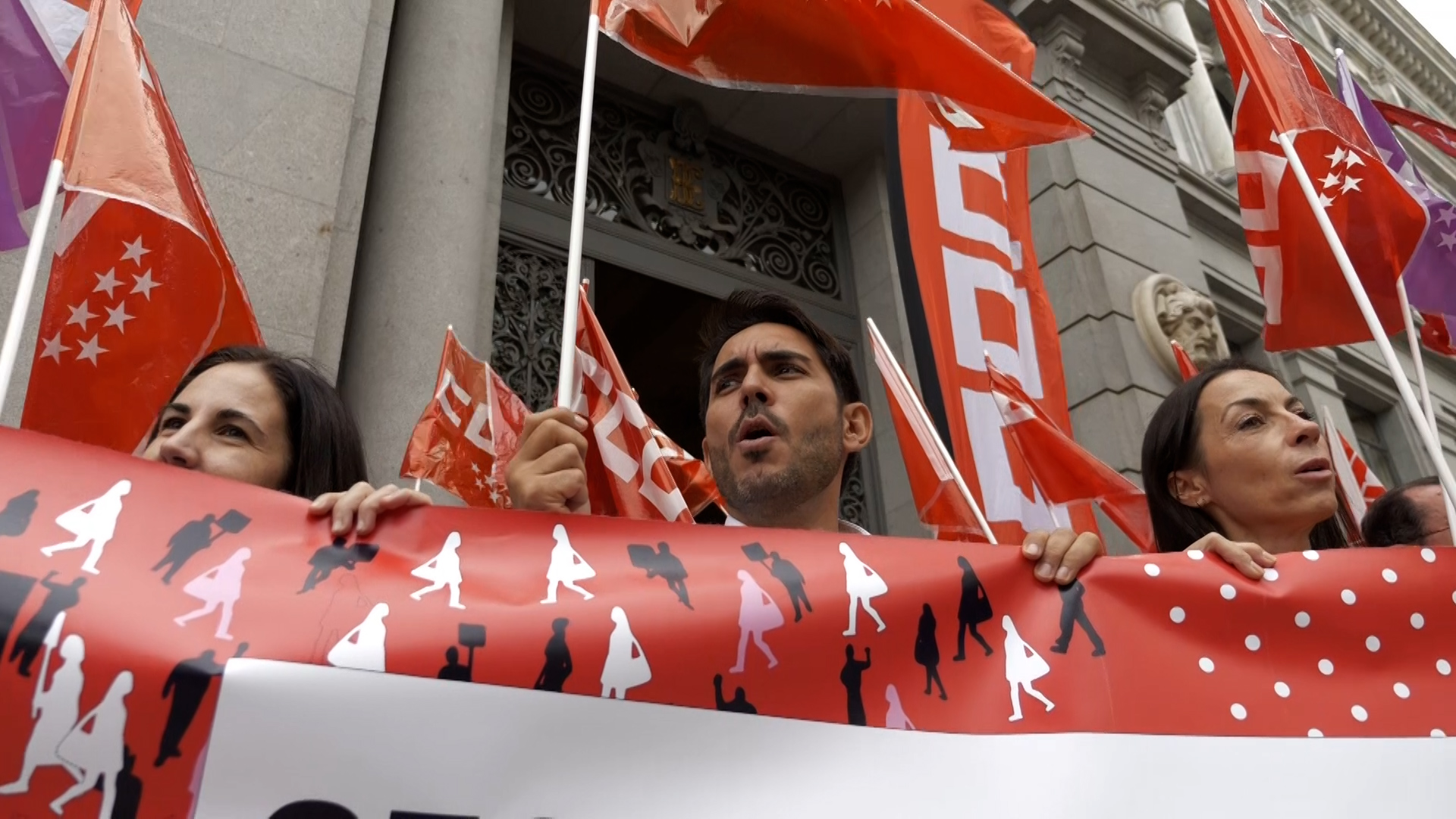Banking labor unions in Spain are calling for better conditions for their members. /Rahul Pathak/CGTN Europe