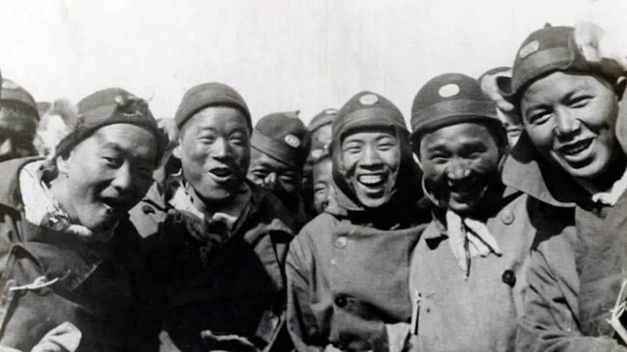 Many European officers were impressed by the hardiness of the Chinese workers. /Screenshot/ W J Hawkings Collection