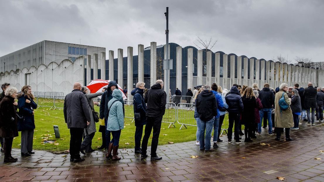 Relatives of the victims arrive at the Schiphol Judicial Complex in Badhoevedorp, prior to the verdict in the trial. /Sem Van Der Wal/ANP/AFP