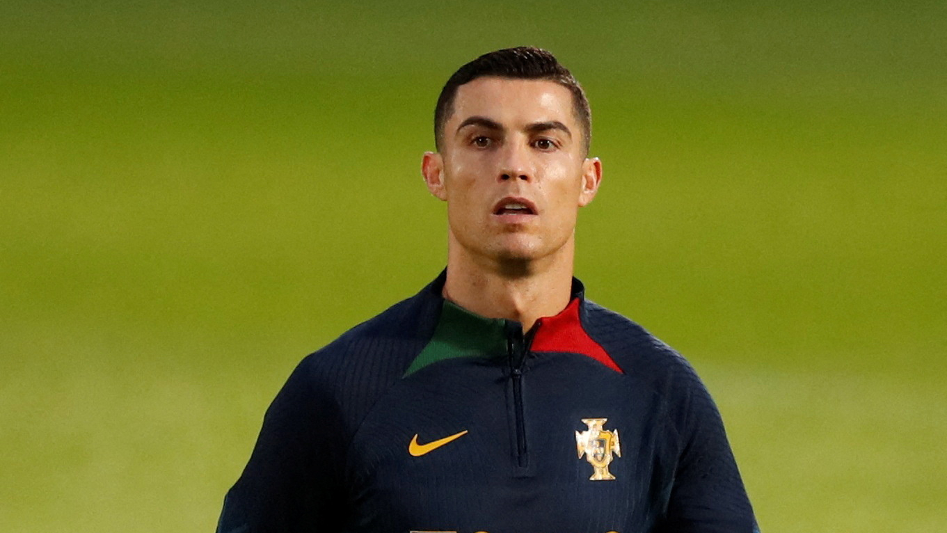 Ronaldo still a 'powerful weapon' and Portugal will 'play for him' at 2022 World  Cup, insists Bernardo