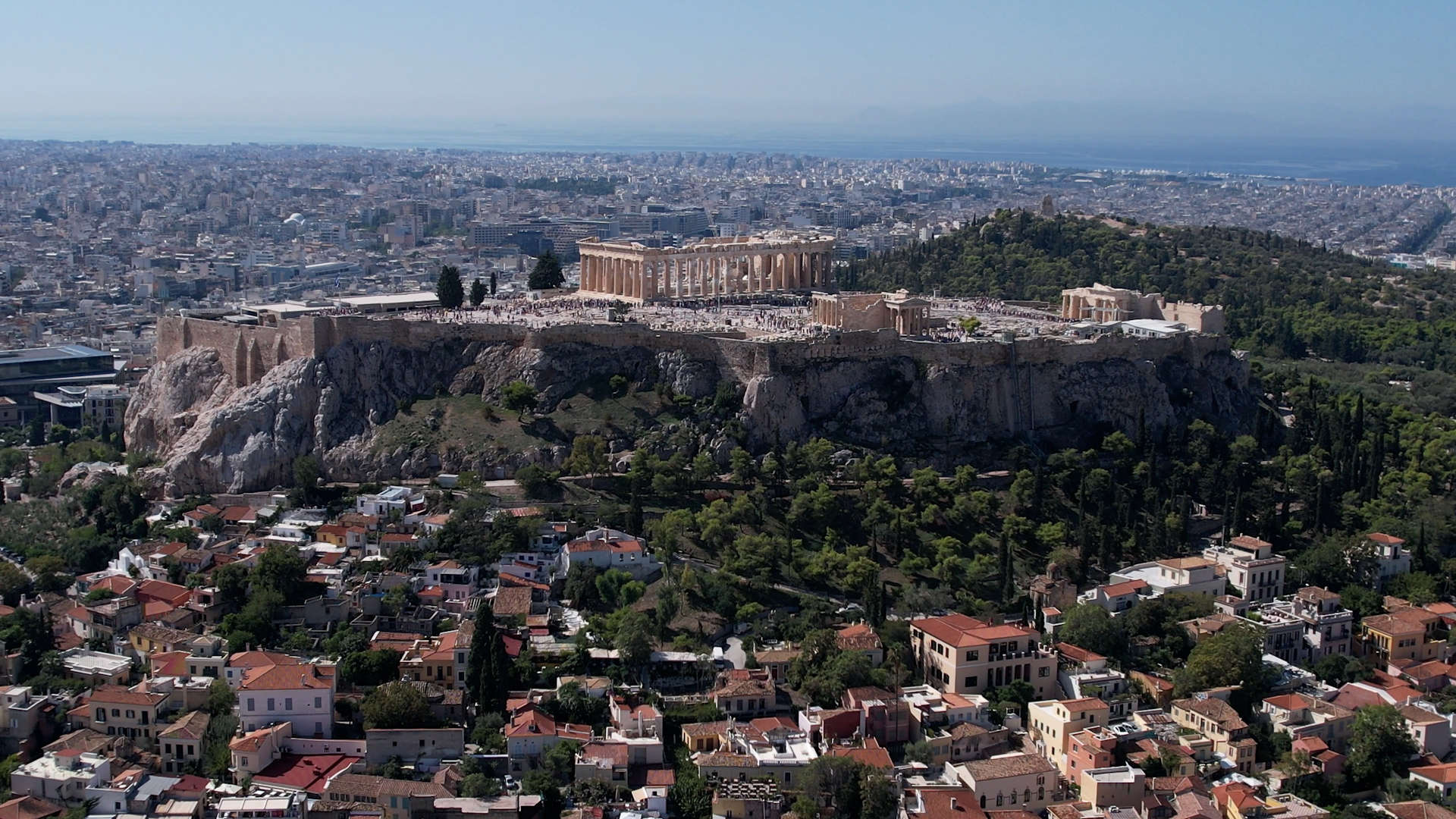 The Parthenon in Athens sees over one million visitors every week during peak tourist season. /CGTNEurope