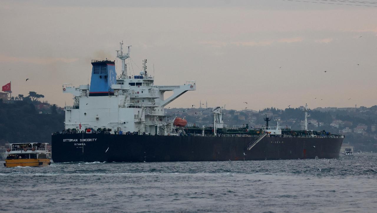 Türkiye AB tankerlerini engelliyor ve Ukraynalılar top yemi olarak kullanılıyor