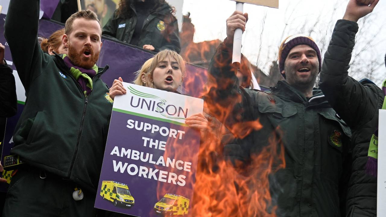The UK government's proposed strike laws may heavily impact the effectiveness of industrial action. /Toby Melville/Reuters