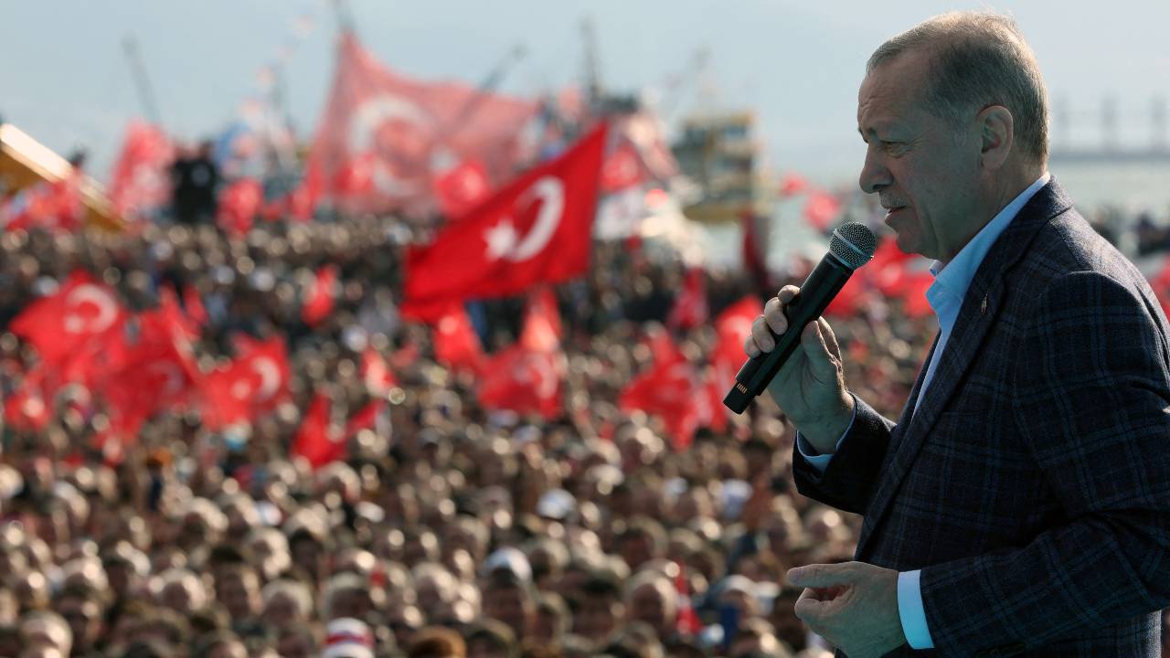 Turkish President Tayyip Erdogan addresses his supporters during a rally ahead of the May 14 elections in Izmir. /Presidential Press Office/Reuters