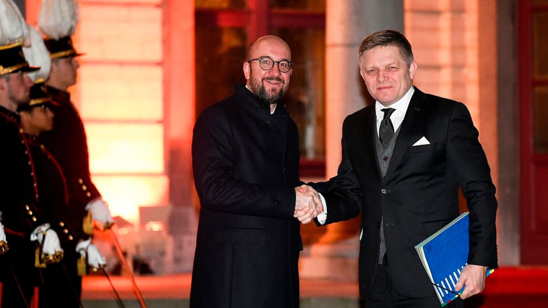 Former Prime Minister Robert Fico (right) is a controversial figure. /CFP. 