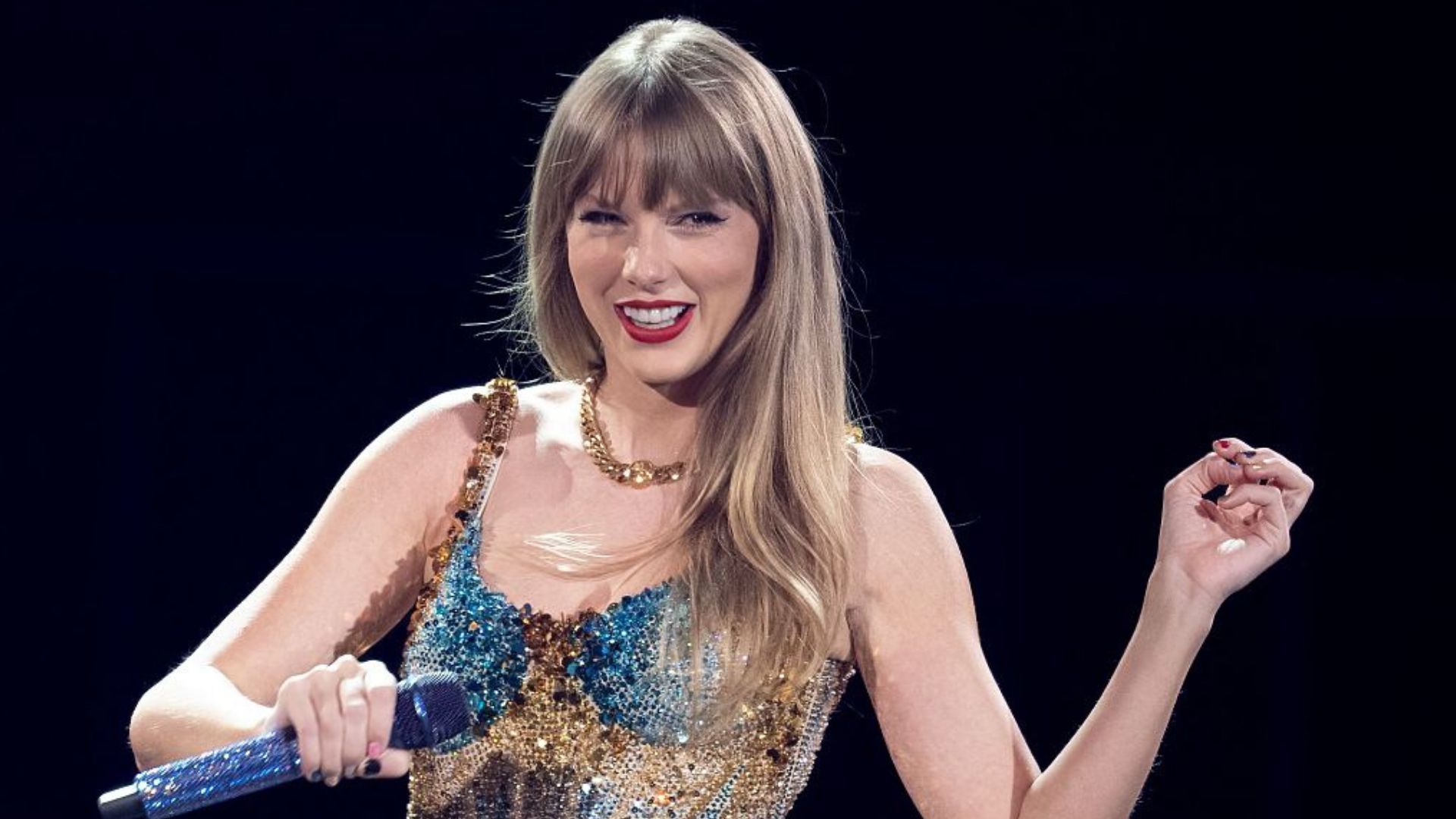 Are top tier performers like Taylor Swift helping drive inflation? /CFP