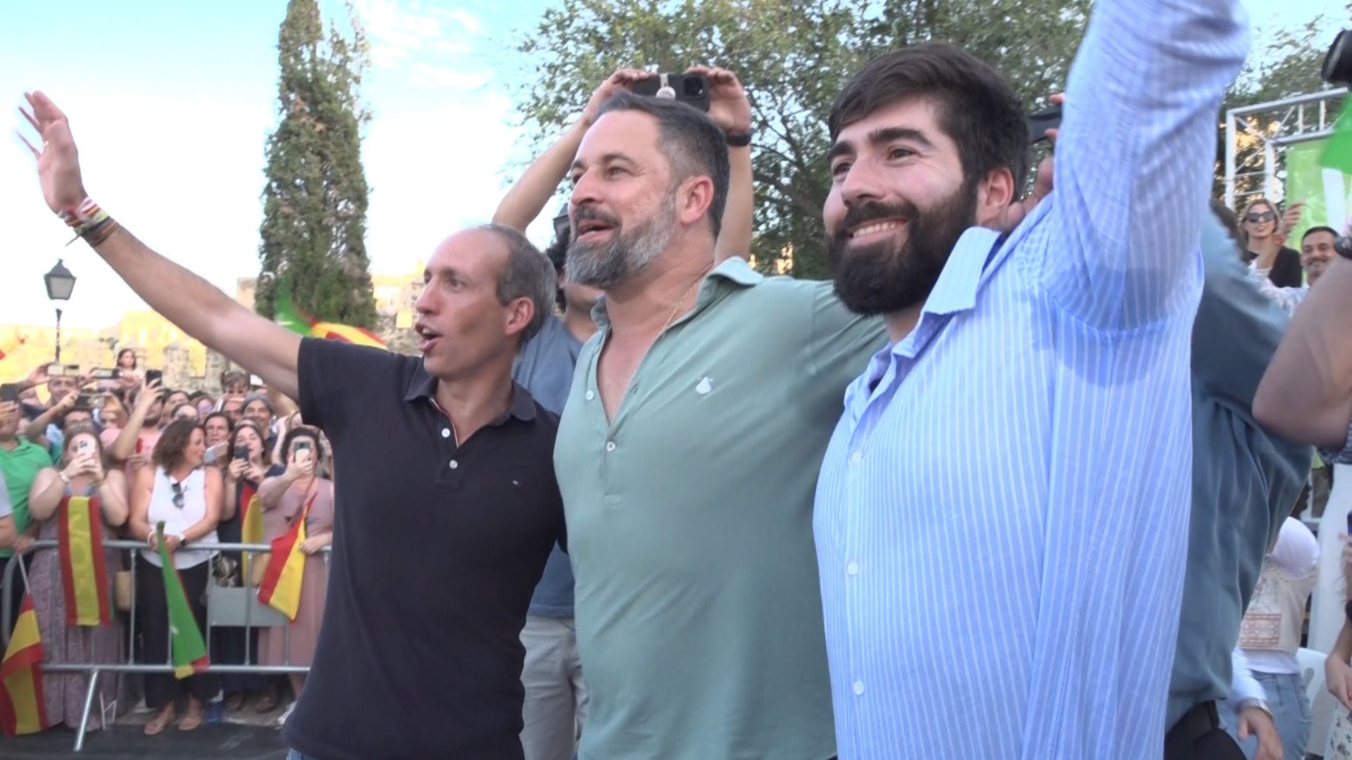 The potential success of VOX leader Santiago Abascal (center) has left many European democrats sweating. /CGTN