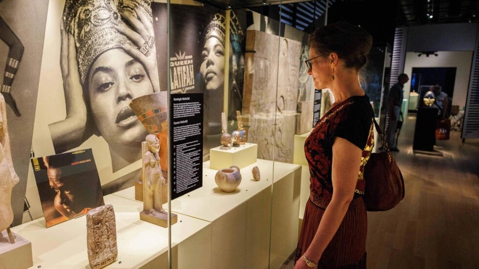 Egypt's antiquities service has accused a Dutch museum exhibit featuring Beyonce of 'falsifying history' with its 'Afrocentric' approach. /Simon Wohlfahrt/AFP