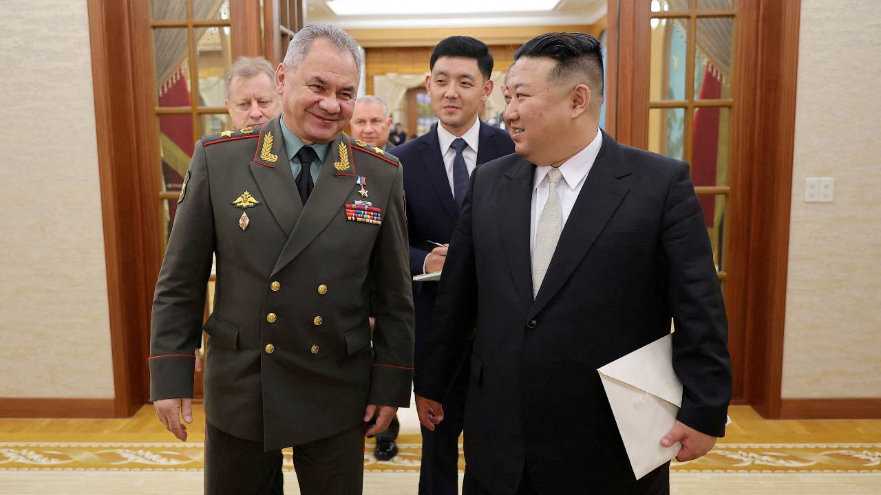 The DPRK's leader Kim Jong Un meets with Russia's Defense Minister Sergei Shoigu in Pyongyang. /Korean Central News Agency/Reuters