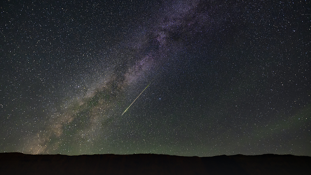 The Perseid meteor shower above Yongtai Ancient City in Baiyin, Gansu. /CFP
