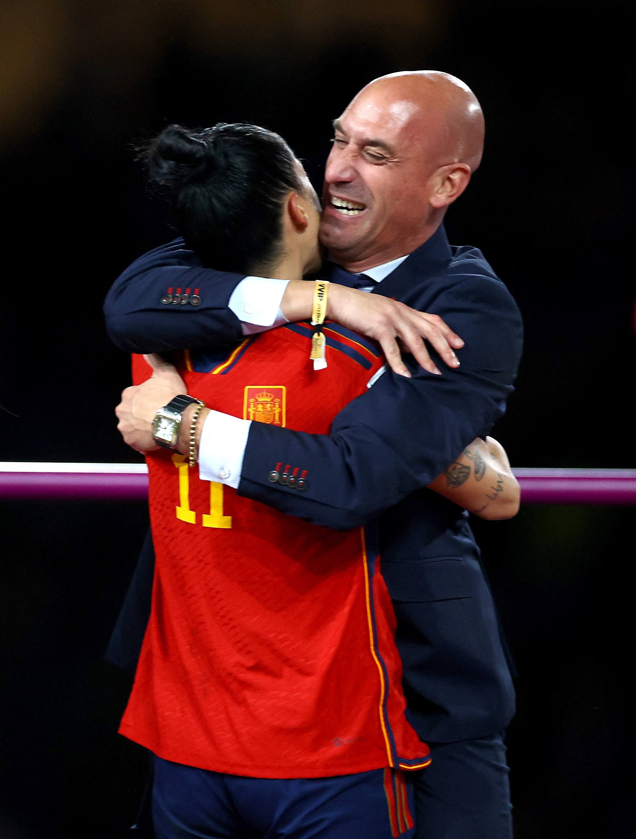  Rubiales embraces Jenni Hermoso after the World Cup final. Hannah Mckay/ Reuters