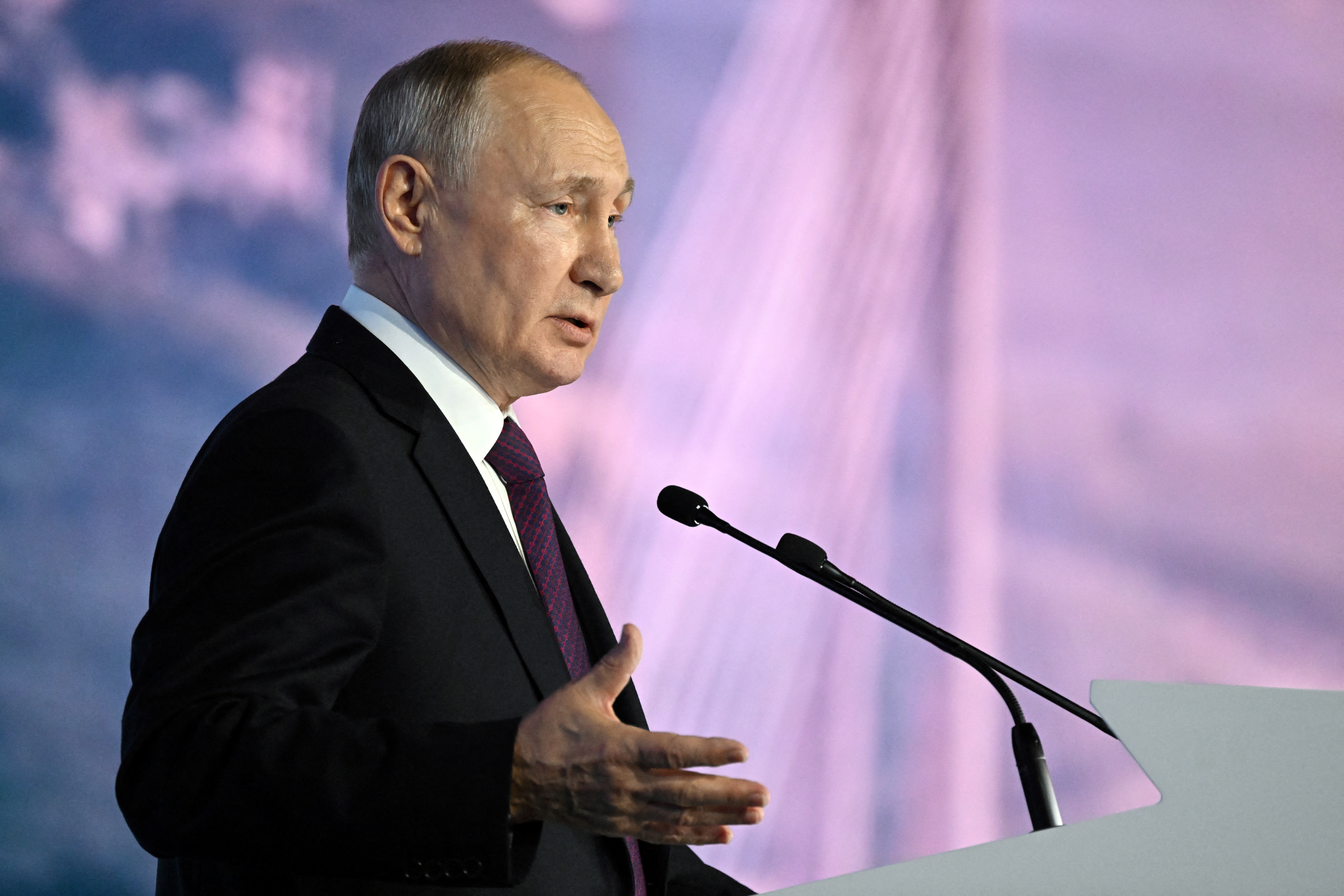 Russian President Vladimir Putin has cast doubt on peace talks with Ukraine after claiming the country will only consider talks once a weapons from the West have ran out./Reuters/Pavel Bednyakov.
