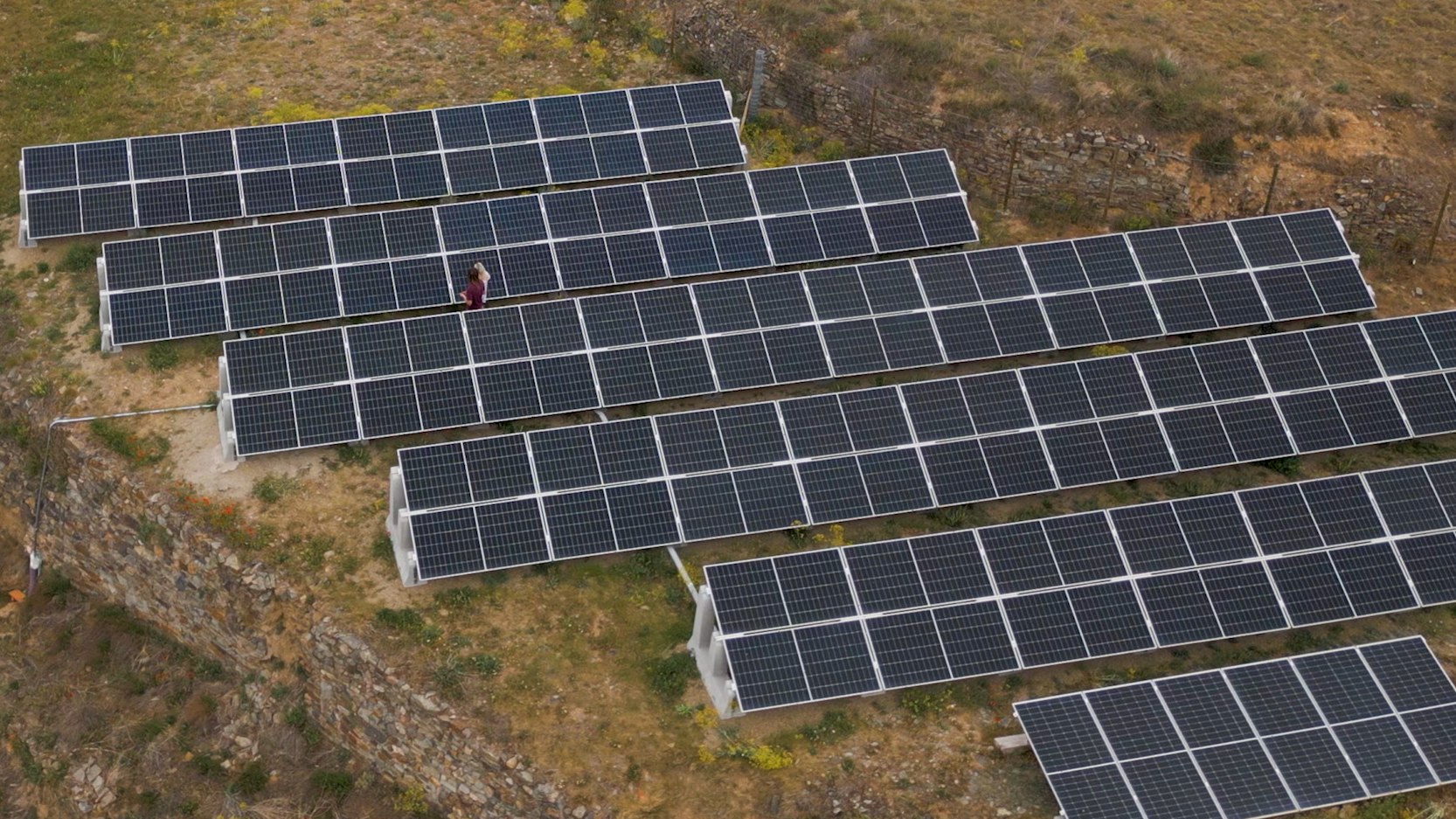 Chinese solar technology has helped Spain's small village of Luco de Jiloca to be self-sufficient in energy. /CGTN