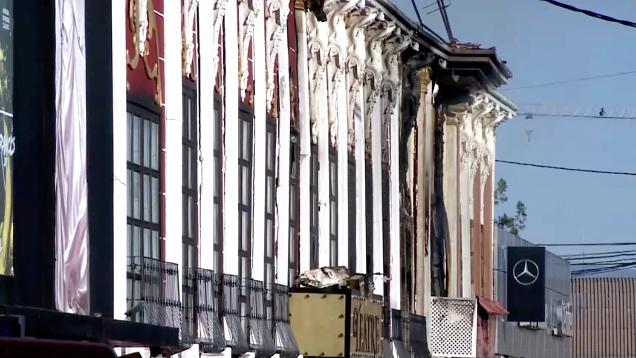 View of damage to the building's exterior after a deadly nightclub fire in Murcia, Spain. /Forta/Reuters