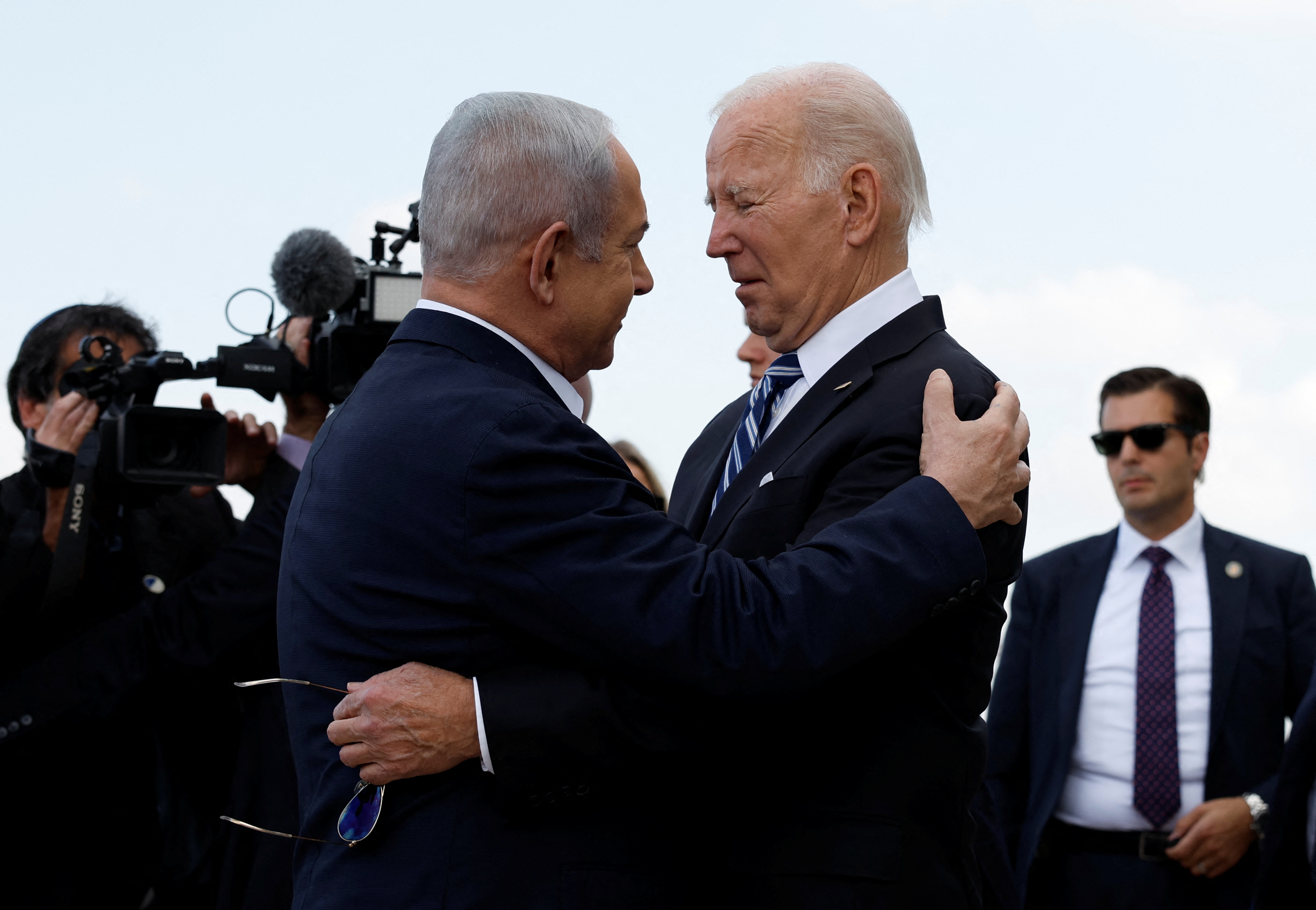 U.S. President Joe Biden is welcomed by Israeli Prime Minster Benjamin Netanyahu in Tel Aviv. /Evelyn Hockstein/Reuters