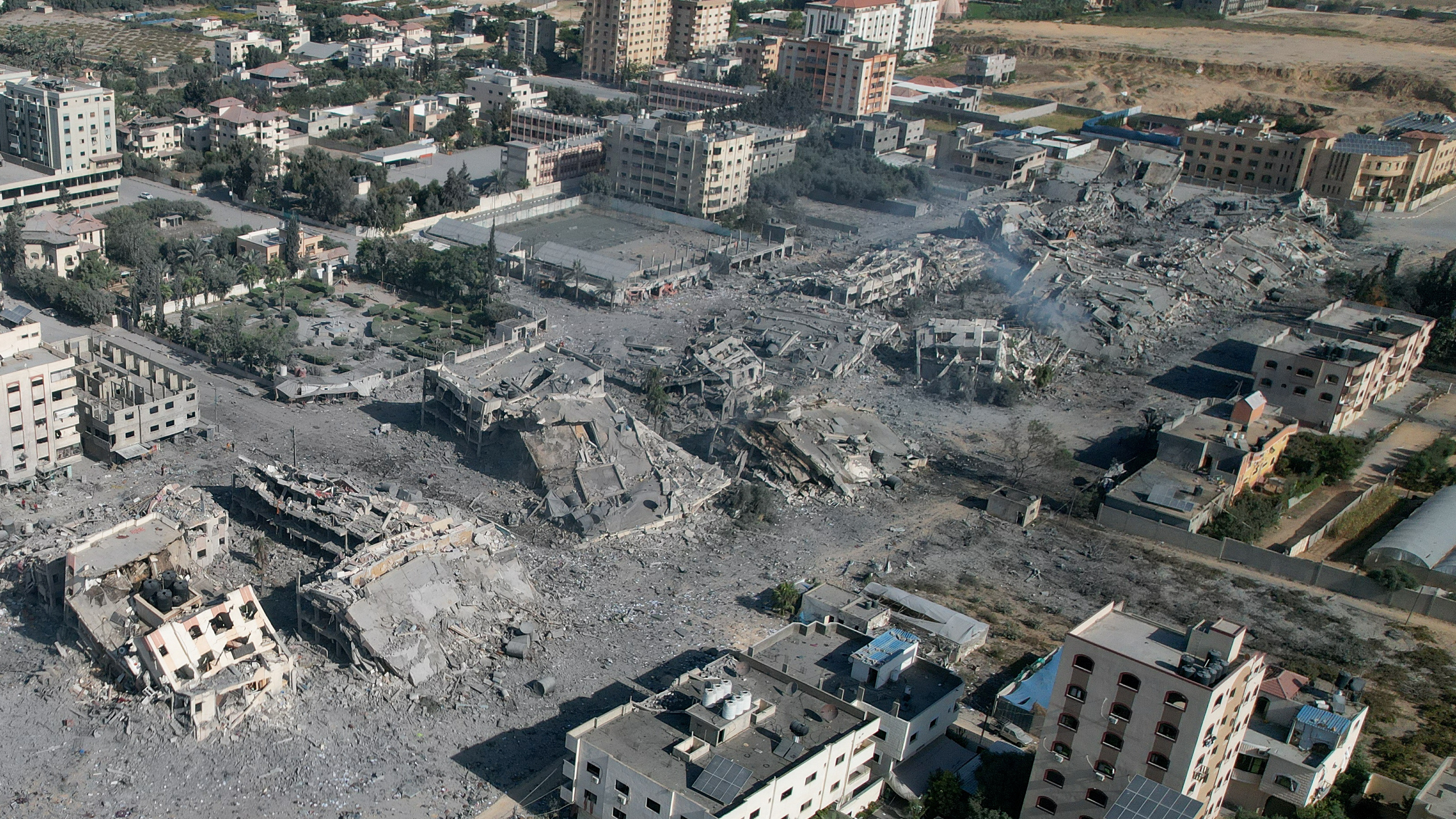 A view of residential buildings destroyed in Israeli strikes in Zahra City, amid the ongoing conflict between Israel and Hamas. /Shadi Tabatibi/Reuters