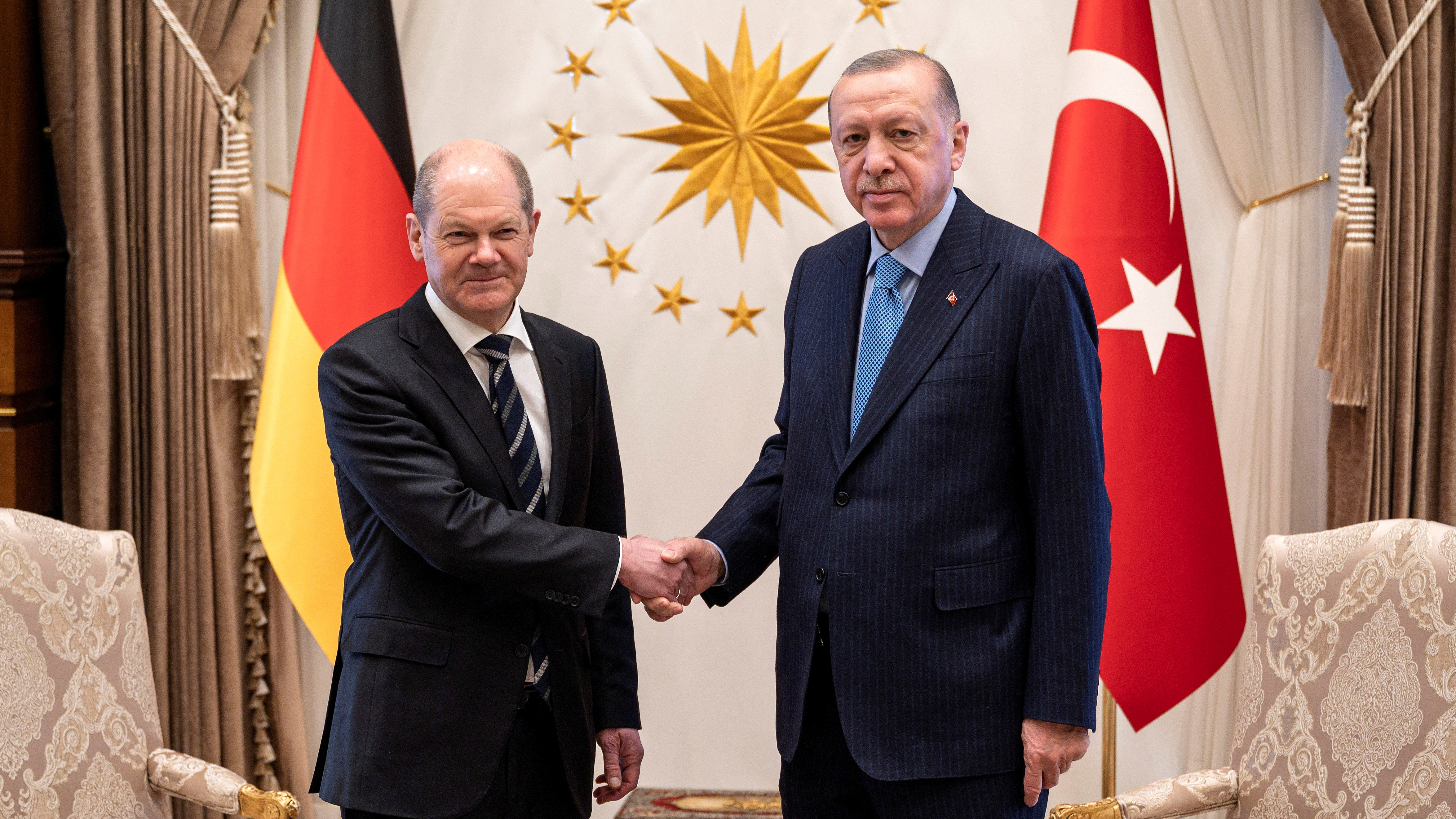 Scholz meets Erdogan – who will make his first visit to Germany since 2020 – in Ankara last year. /Guido Bergmann/BPA/Handout via Reuters