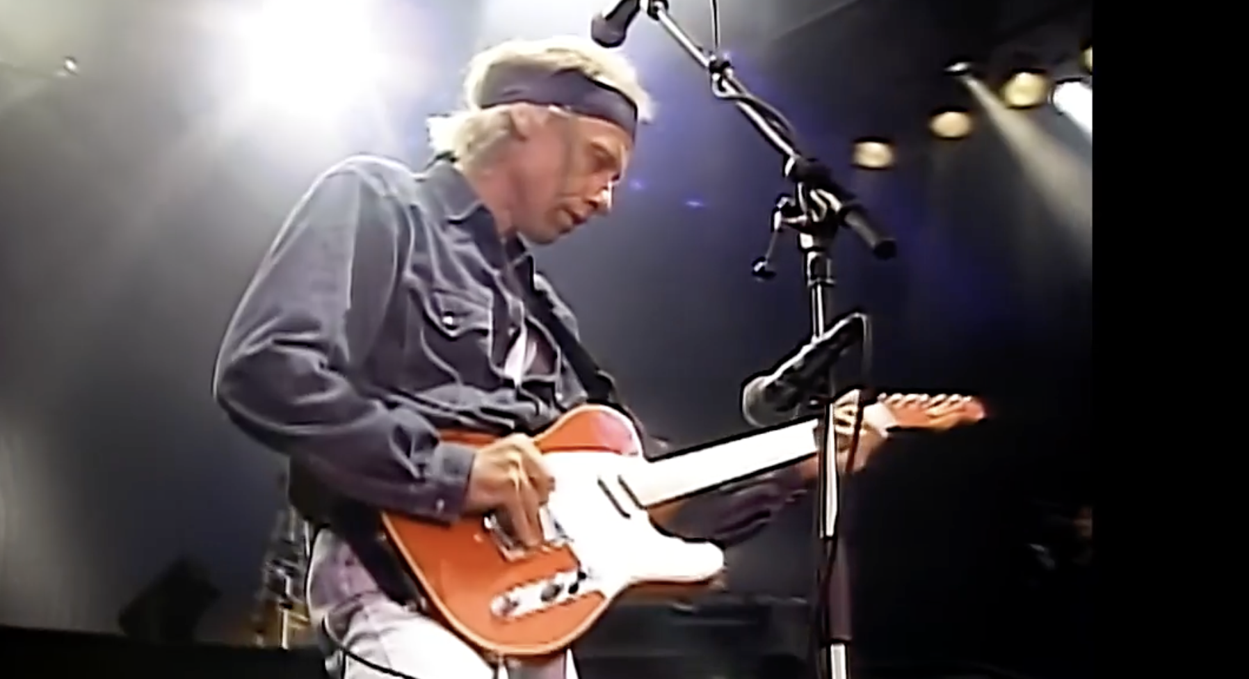 The Dire Straits frontman playing Walk of Life with another of his guitars. /Christies.com
