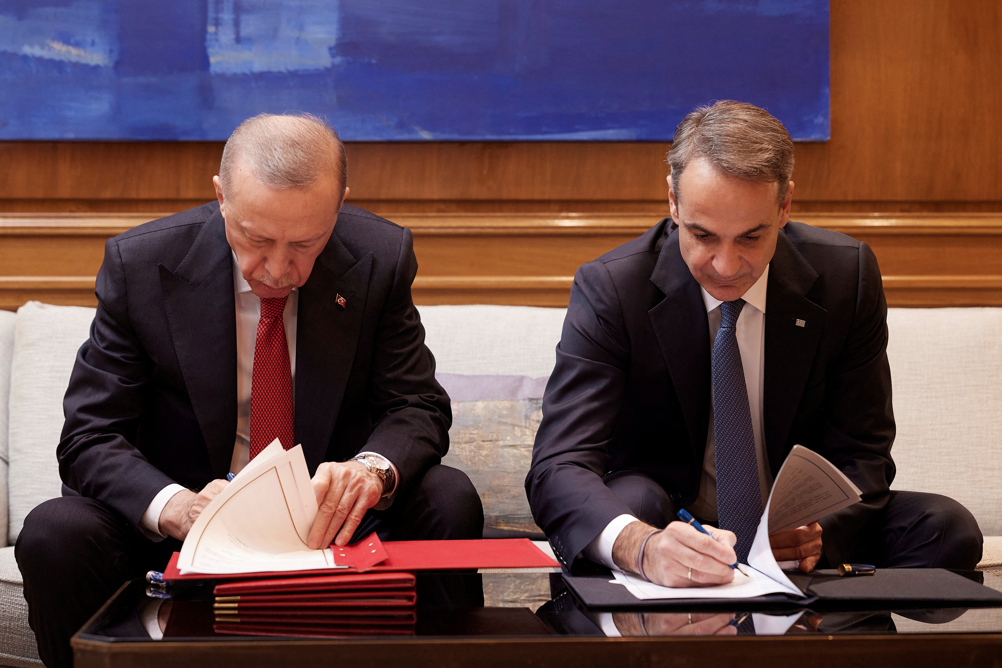 Erdogan and Mitsotakis signed a joint declaration to pursue good neighborly relations at the Maximos Mansion in Athens. /Dimitris Papamitsos/Greek Prime Ministers Office.