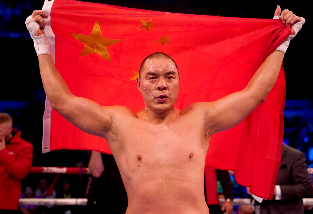 Chinese heavyweight boxer Zhang Zhilei has called out Britain's two-time former world champion Anthony Joshua. /CFP