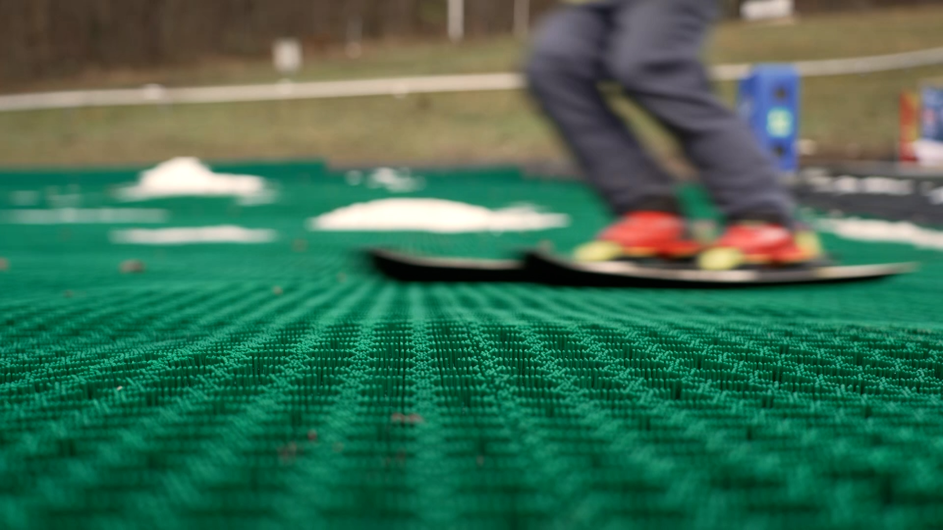 Vienna's plastic skiing carpet is made of recycled materials. /Dworschak/CGTN