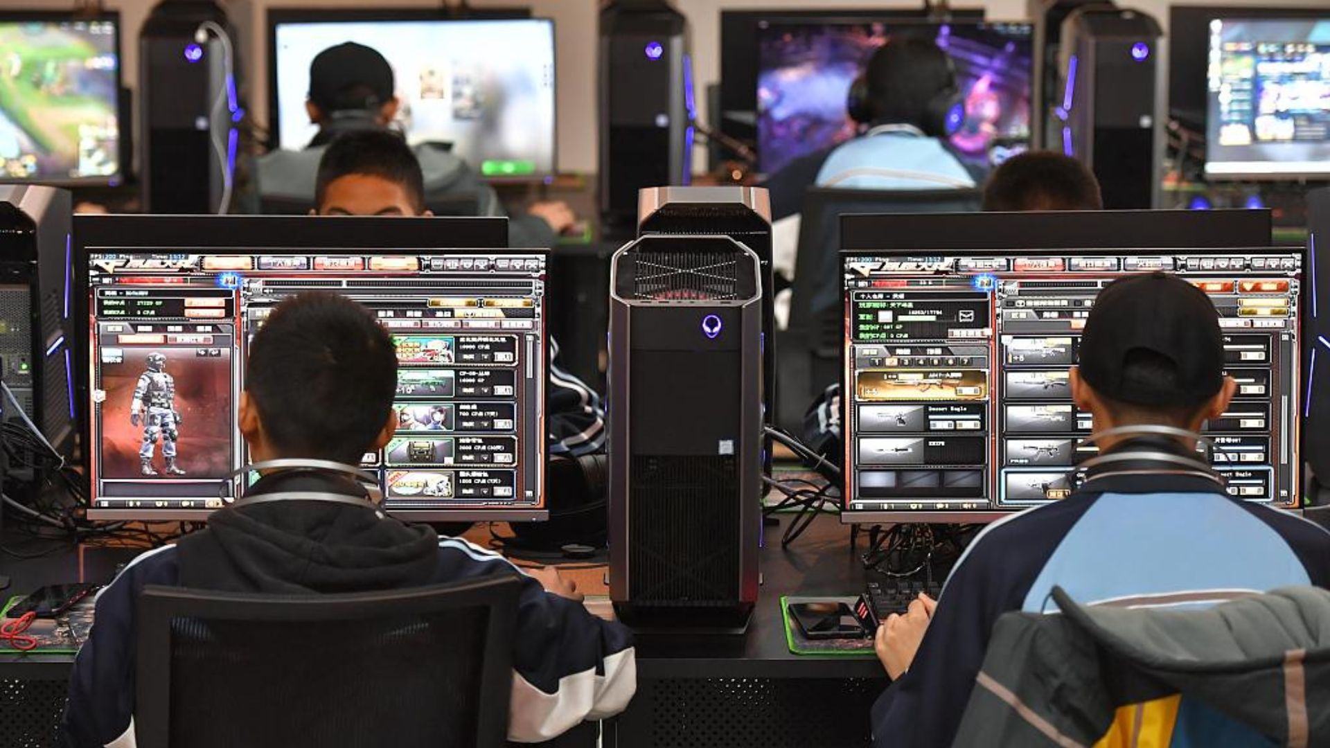 Regulators have drafted new proposals for China's online gaming sector for the first time since September 2021./Liu Xin (Xinjiang Branch)/China News