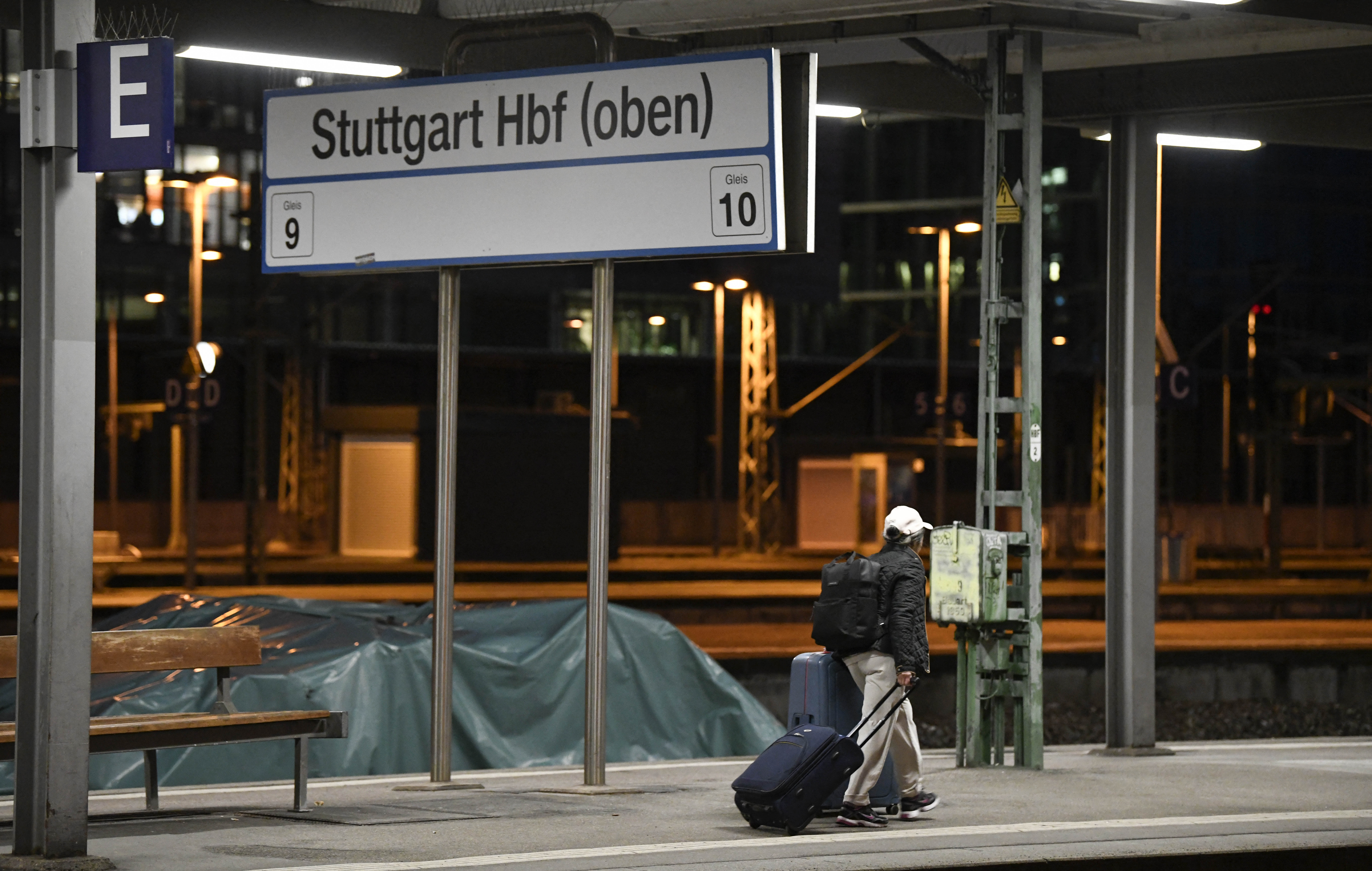 The six-day-strike would be the longest strike in the history of state rail firm Deutsche Bahn./AFP/Thomas Kienzle 
