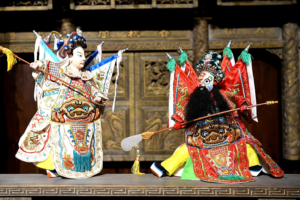 A stage at the Zhangzhou Puppet Show performance. /VCG Photo