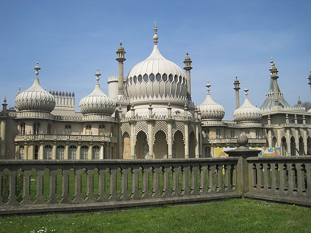 George IV, king of England from 1820 to 1830, spearheaded the construction of the Royal Pavilion in Brighton, which is inspired by Chinese architecture. /Wikimedia Commons. 