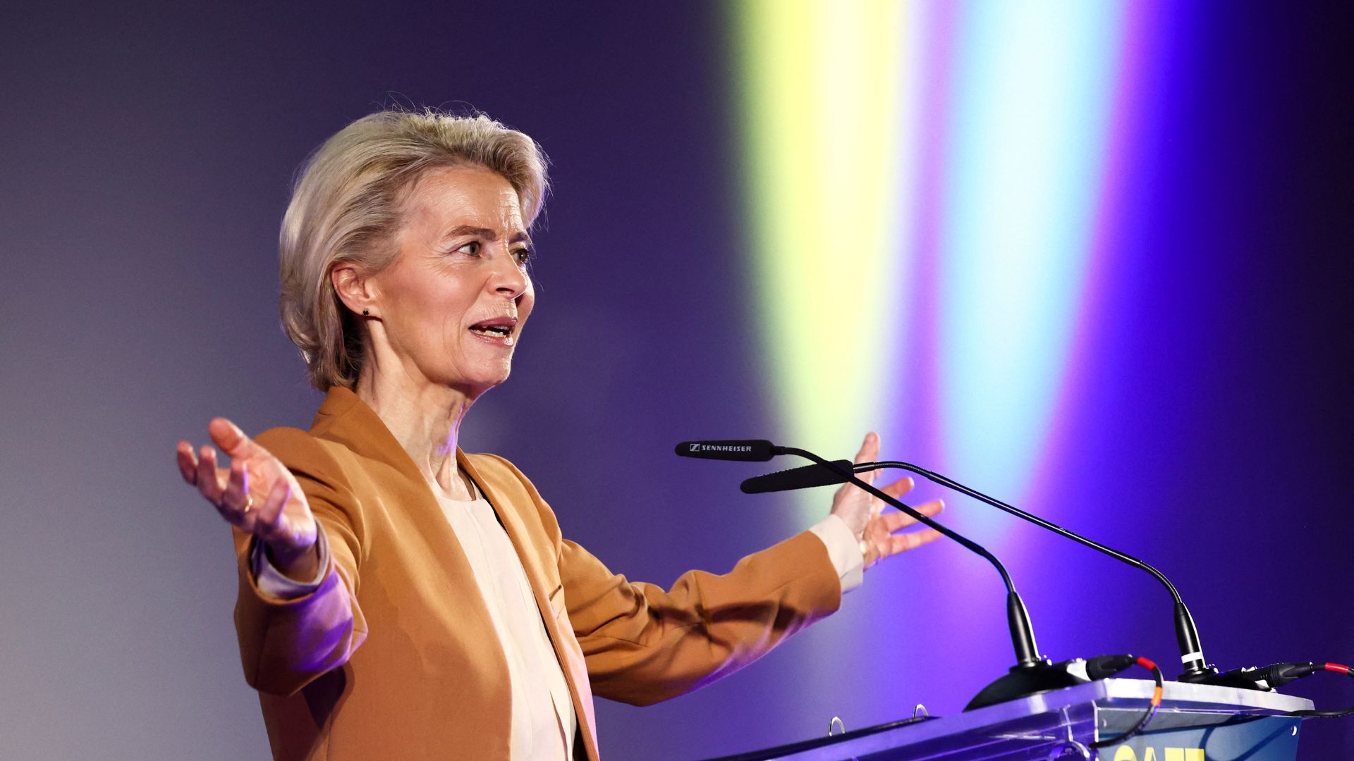 EU Commission President Ursula von der Leyen delivers a speech as she visits Cafe Kyiv, in Berlin on the day she announced her plan to seek a second term. /Liesa Johannssen/Reuters

