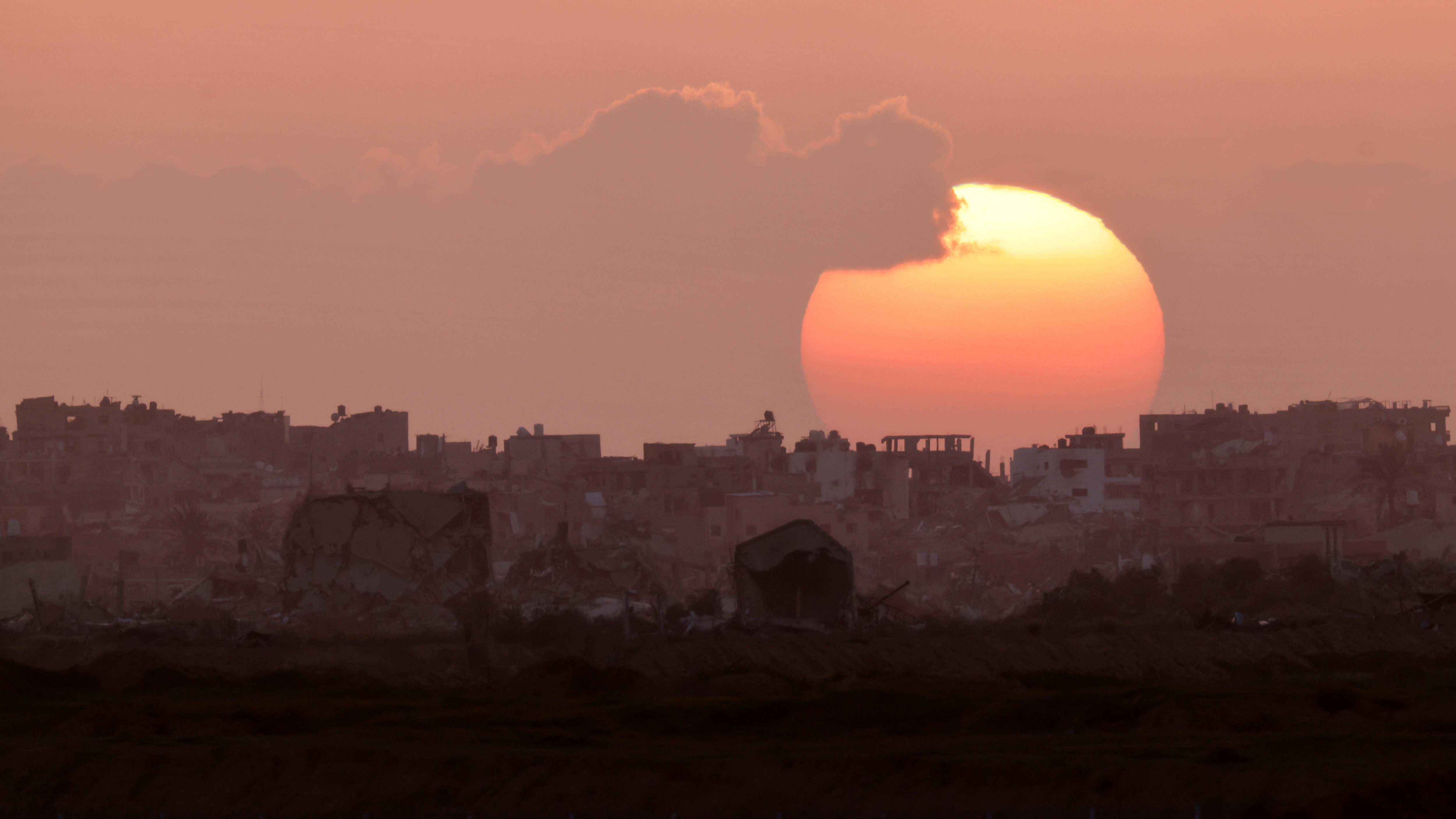 The sun sets over Gaza, amid the ongoing conflict between Israel and the Palestinian Islamist group Hamas. /Amir Cohen/Reuters