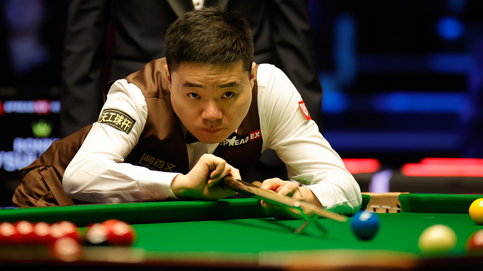 Comparisons between Bai Yulu and China's most famous snooker player Ding Junhui are growing./ CFP