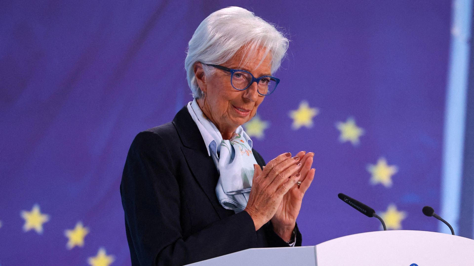 Lagarde's comments show that further eurozone cuts cannot be divorced from U.S. economic performance. /Kai Pfaffenbach/Reuters